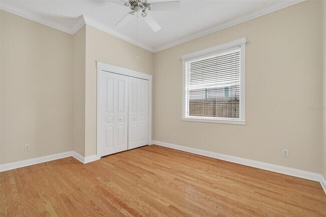 Building Photo - 6827 S Trask St