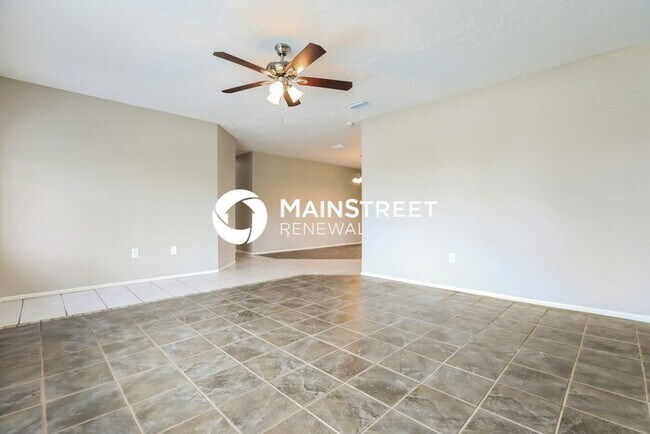 Building Photo - 3 Bedroom Pet-Friendly Home in PORT CHARLOTTE, FL with Main Street Renewal