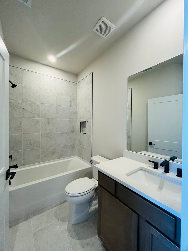 Building Photo - 2615 Wilkinson Pike