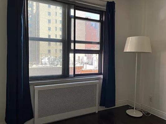 Building Photo - 140 Seventh Avenue