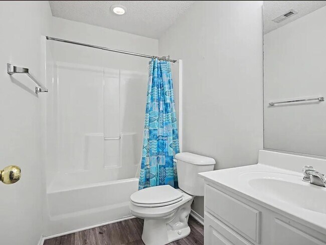 Building Photo - 113 Olde Towne Way