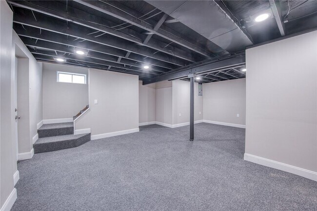 Building Photo - 2158 Reis Run Rd