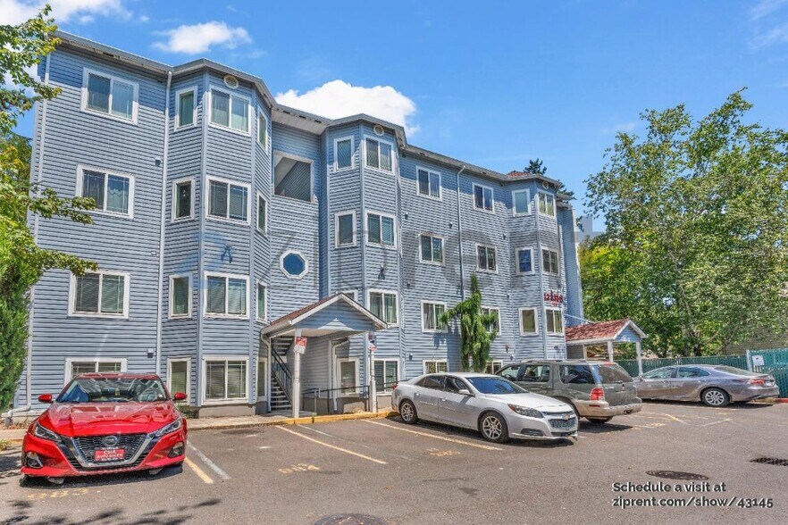 Building Photo - 12239 SE Bush St