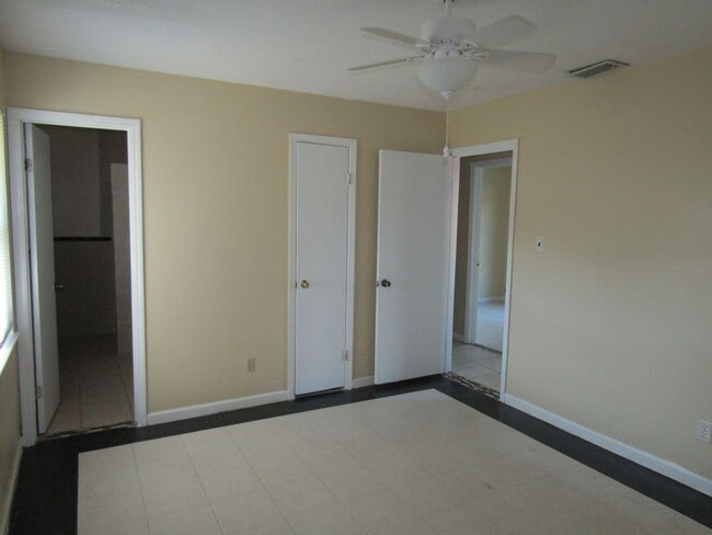 Building Photo - 608 Palmetto St