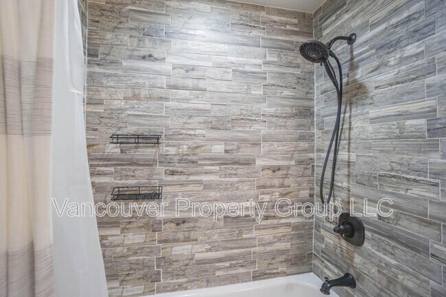 Building Photo - 2821 SE 138th Loop