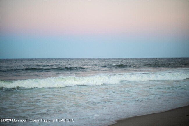 Building Photo - 120 Randall Ave