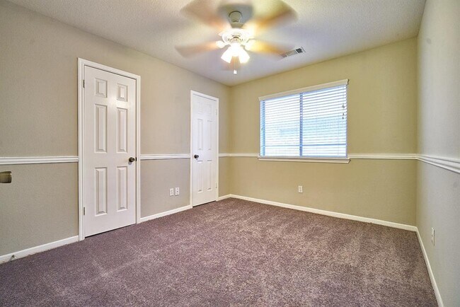 Building Photo - 13410 Ryan Landing Dr