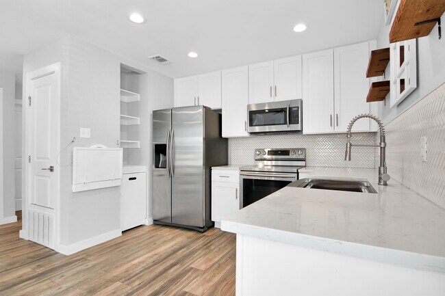 Building Photo - Brandywine