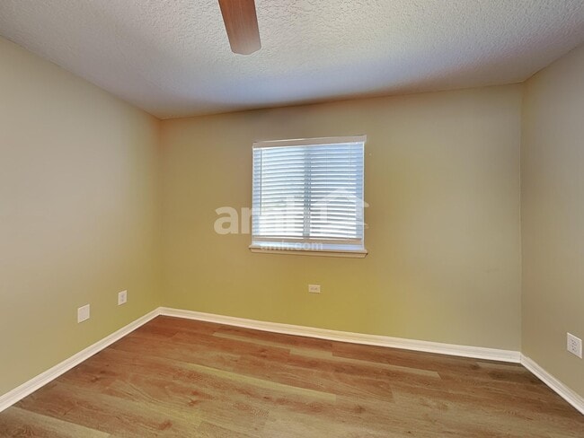 Building Photo - 508 Azalea Bloom Dr