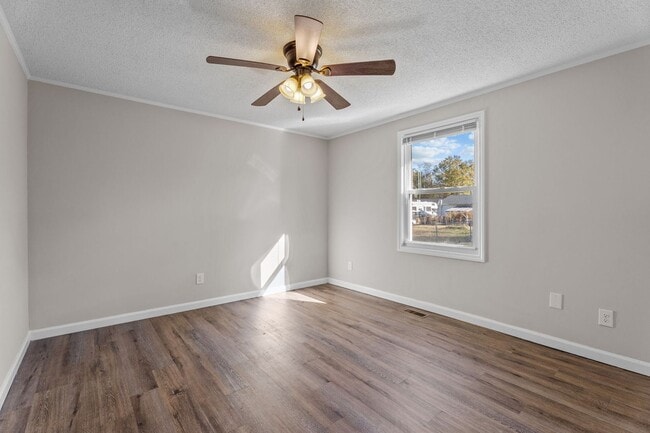 Building Photo - 114 Arrowood Dr