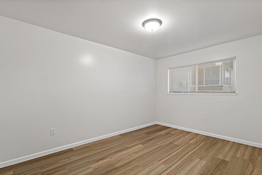 Building Photo - 3319 Nevin Ave