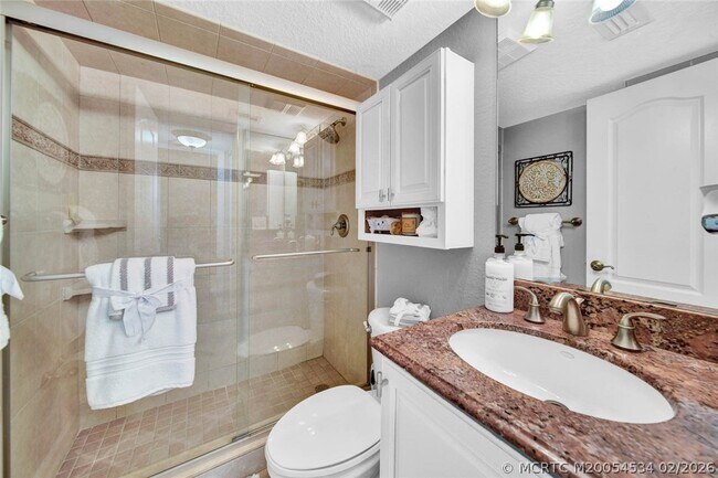 Building Photo - 10680 S Ocean Dr