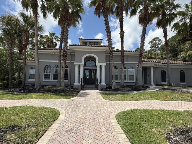 Building Photo - 440 S Villa San Marco Dr