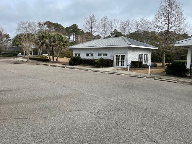 Building Photo - 3 Bedroom 2 Bathroom house located in Mill Creek Cove