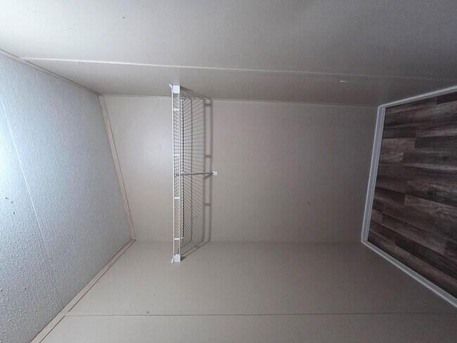 Building Photo - 106 Clark St