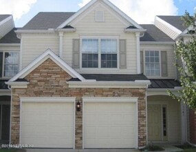 Building Photo - 11141 Castlemain Cir S