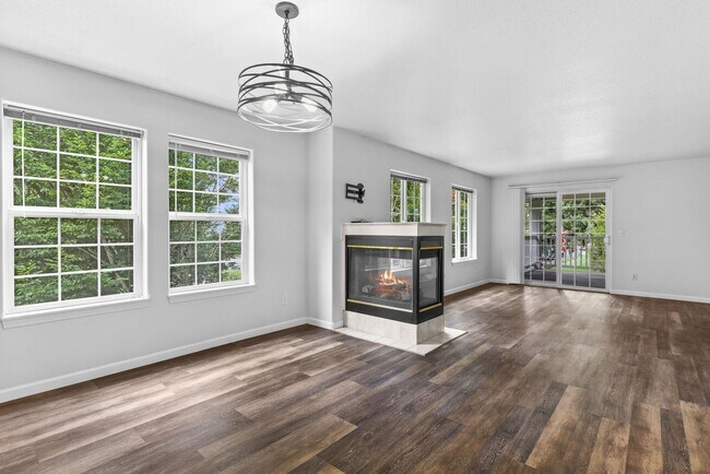 Building Photo - Luxury Loft Apartment- Downtown Canby