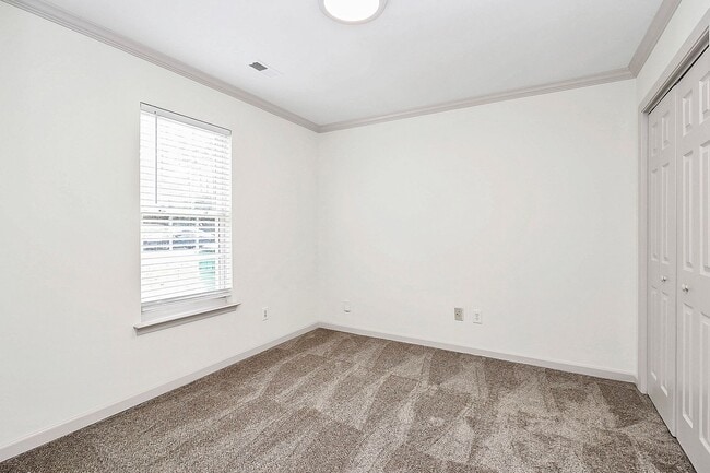 Building Photo - Updated 3 bed 2 bath near National Whitewater Center and CLT airport!