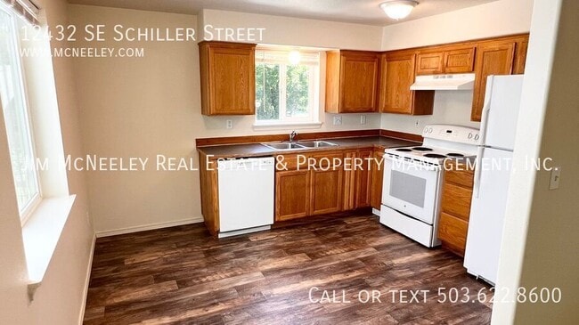 Building Photo - 12432 SE Schiller St
