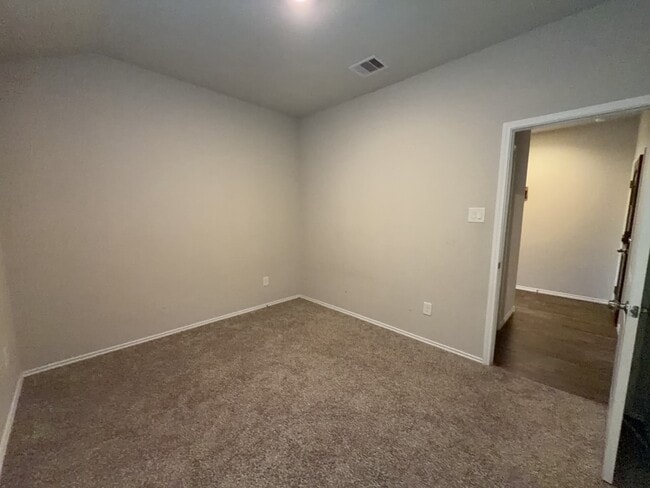 Building Photo - 20378 Green Mountain Dr