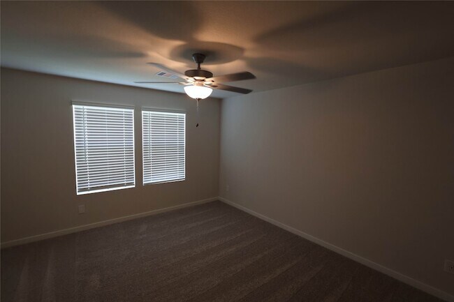 Building Photo - 7739 Bergamot Cir
