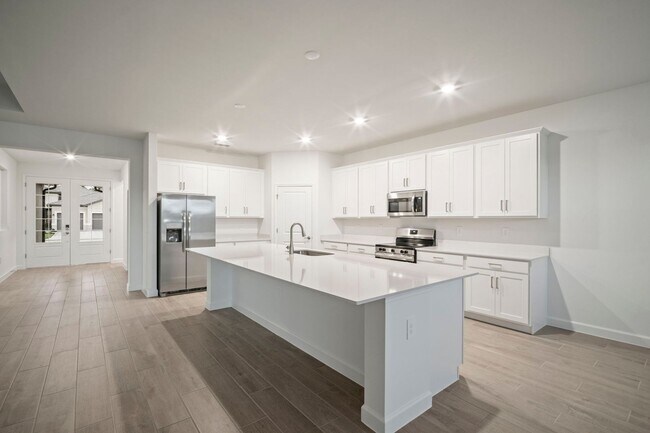 Building Photo - Spacious home 3beds+Den 3 baths located in...