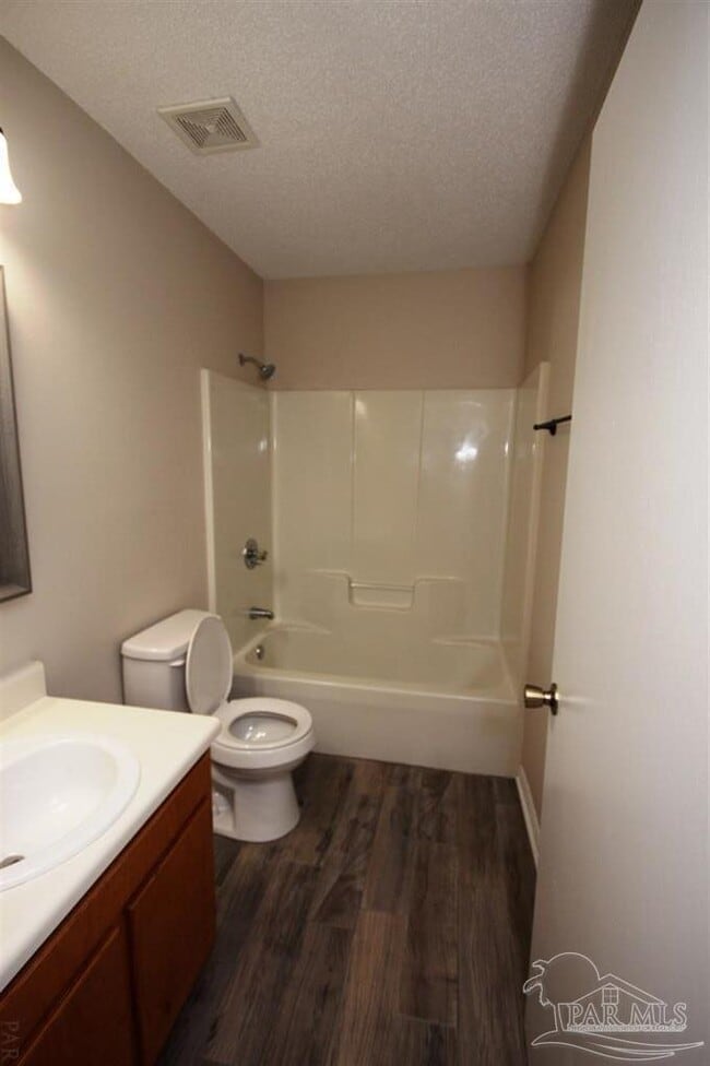Building Photo - 5400 US-90