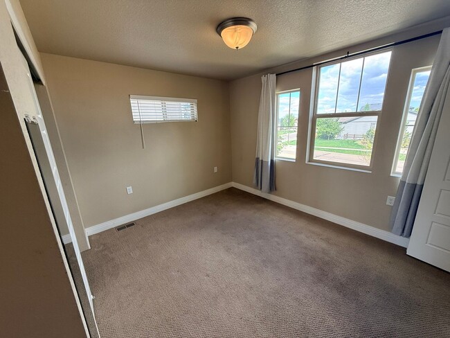 Building Photo - 2590 Trio Falls Dr