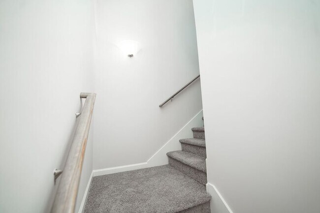 Building Photo - 125 Chilburn Cir
