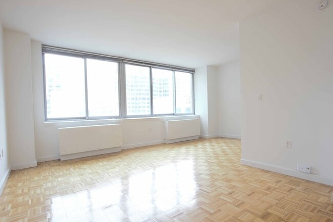 Interior Photo - 101 West End Avenue