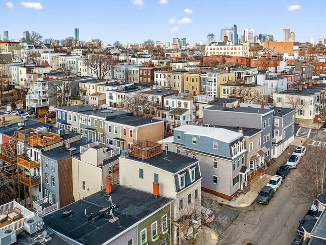 Building Photo - 155 H St