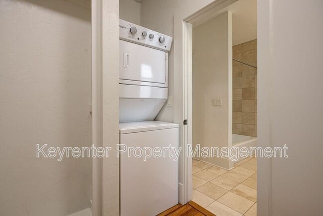 Building Photo - 812 NW 7th St