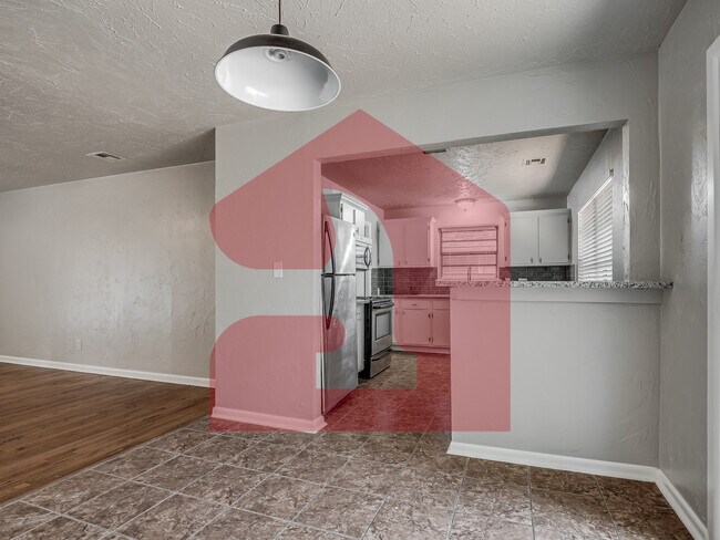 Building Photo - 10504 Ridgeview Dr