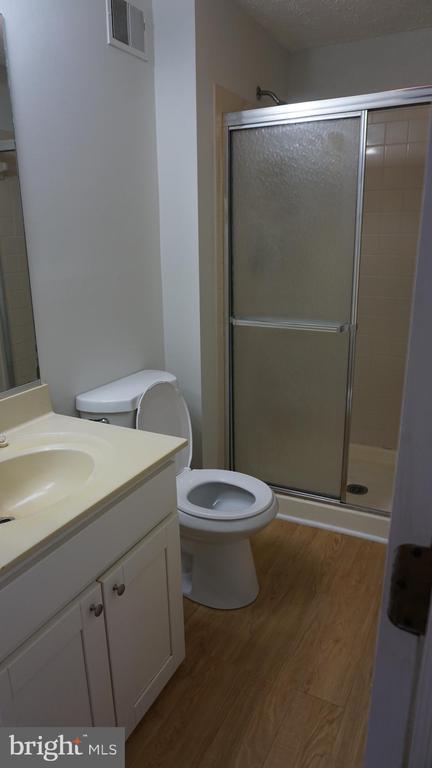 Building Photo - 6068 Laurel Wreath Way