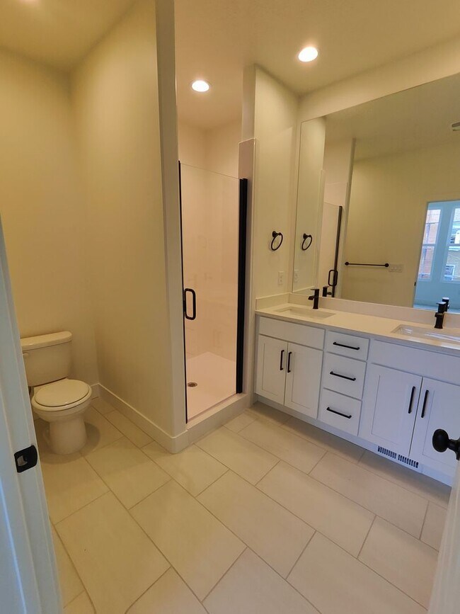 Building Photo - Aspen Ridge Lane #126