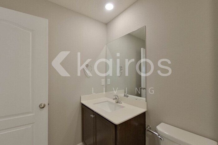 Building Photo - 30098 Fedora Cir