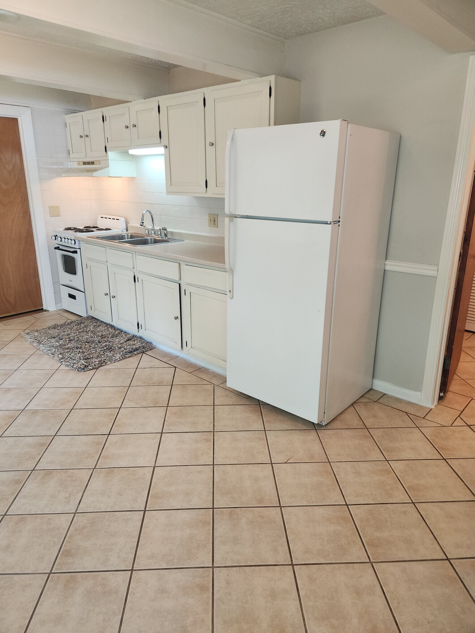 Building Photo - 5365 Van Buren Bay Ct