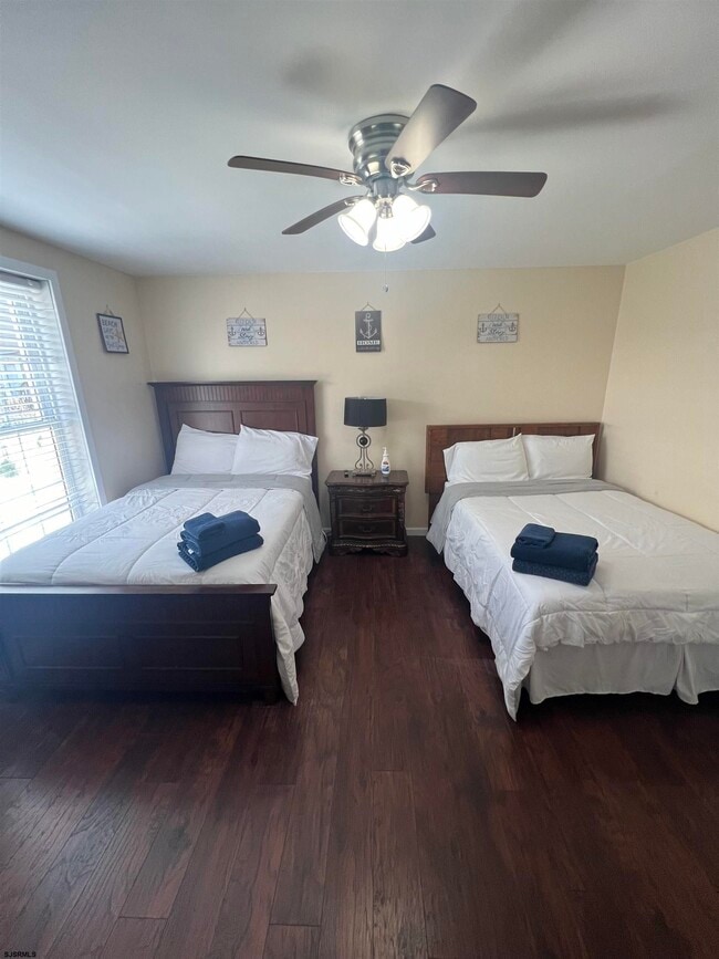 Building Photo - 239 N Derby Ave