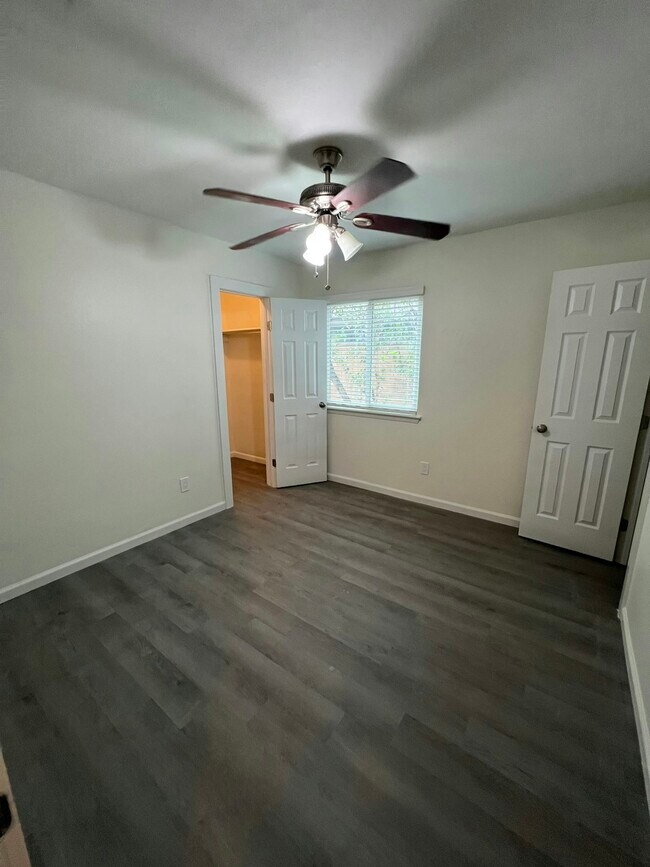 Building Photo - 3458 Willowrun Dr