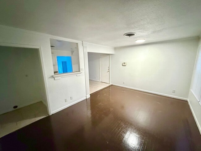 Building Photo - AVAILABLE SOON! *MORE PHOTOS COMING SOON*