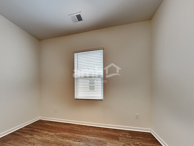 Building Photo - 119 Orion Way