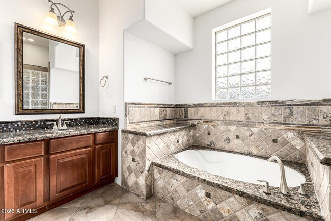 Building Photo - 15468 W Coolidge St