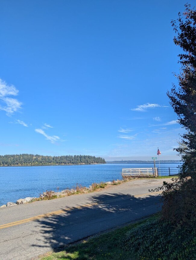 Building Photo - A Luxury Beachfront Lodge Awaits! For Rent...