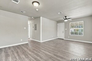 Building Photo - 606 S San Joaquin Ave