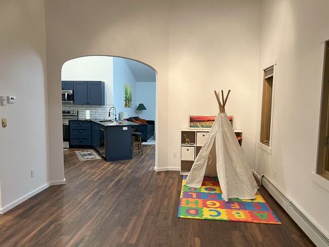 Second Living room with play area (can be converted to reading corner if prefer) - 1005 Woodland Dr