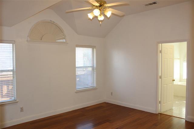 Building Photo - 3325 Bluegrass Dr