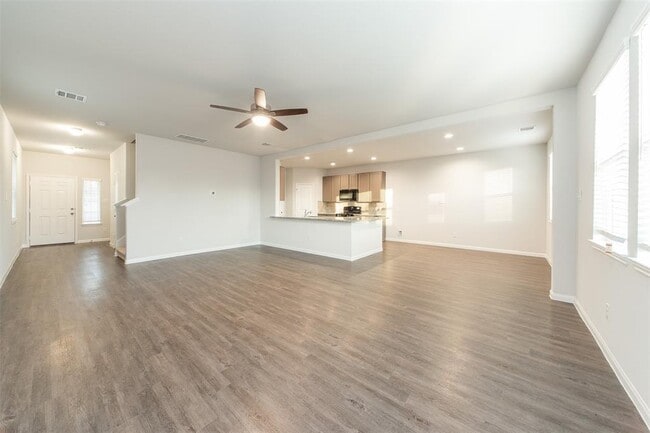 Building Photo - 3026 Orchid Ranch Dr