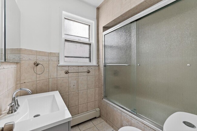 Building Photo - 107 Brown Pl