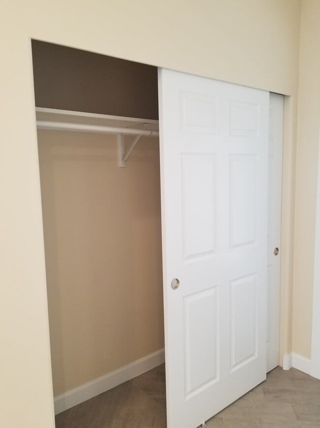 Building Photo - Occupied, do not disturb tenants. West Valley 3 bedroom 2.5 bath plus an office,  custom built re...