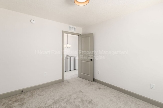 Building Photo - 72 Hayden Ave